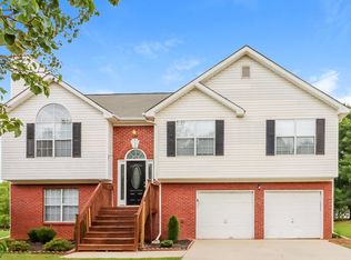 241 River Trace Ct, McDonough, GA 30253