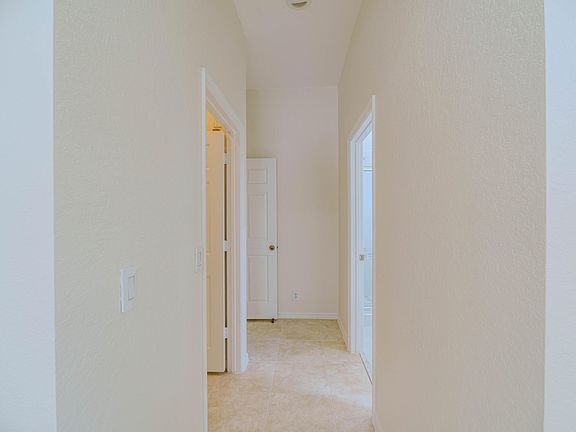 5th image of 5733 NW 119th Dr