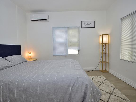 Fully furnished, Queen sized bed, memory foam mattress, new 65" 4k sony HDTV, and so much more