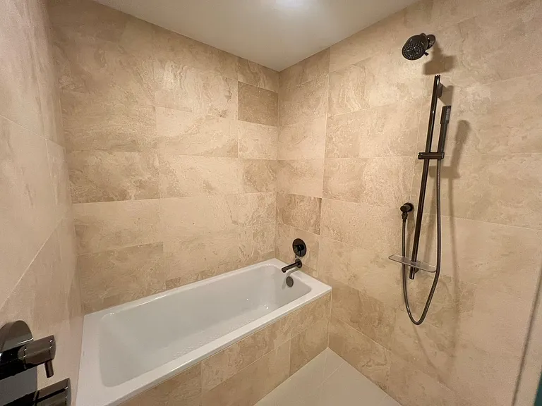 333 Ward Ave #907 — Photo 7