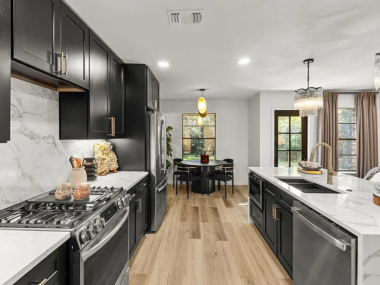 2822 Low Oak St — Photo 18