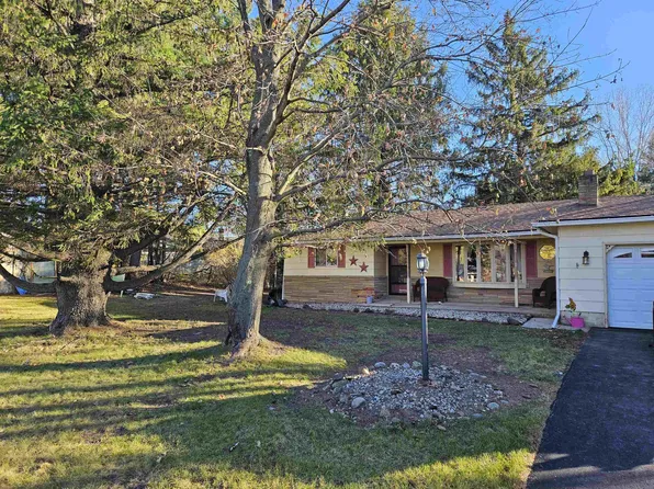 W3147 County Road F, Berlin, WI 54923