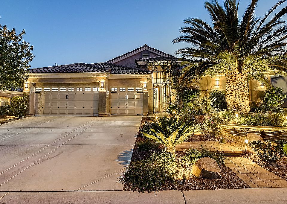 1st image of 2805 Tropicbird Dr