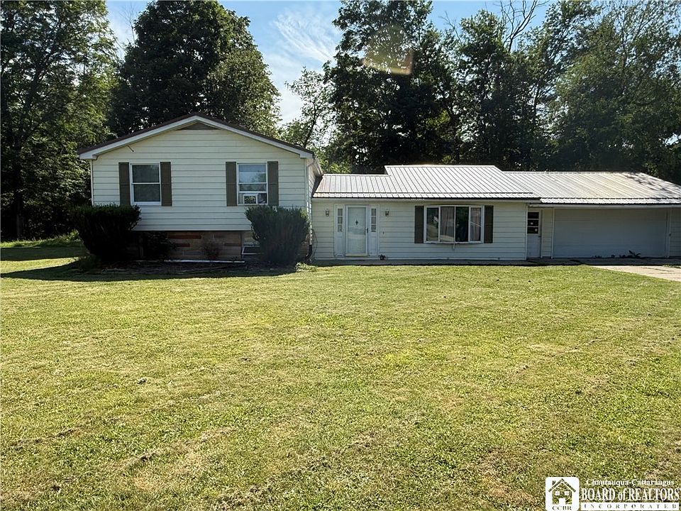 1st image of 1923 Riverview Dr