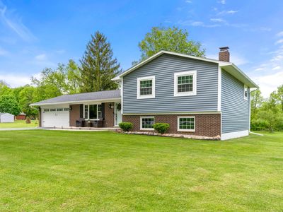 1240 Bishop Rd, Saline, MI, 48176