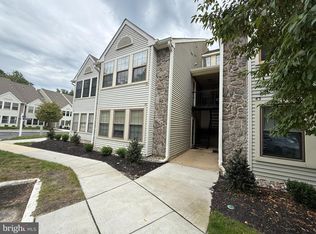 46 Chelmsford Ct, Marlton, NJ 08053