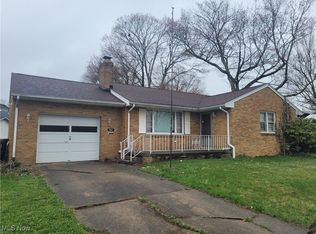763 Annawan Ln, Youngstown, OH