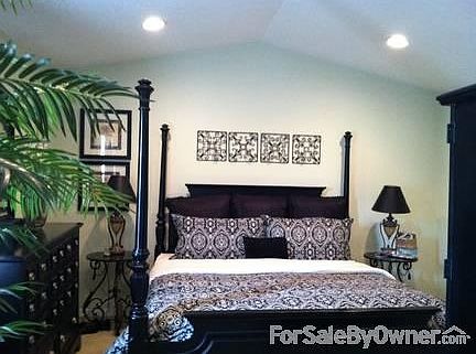 3rd image of 233 Walden Ln