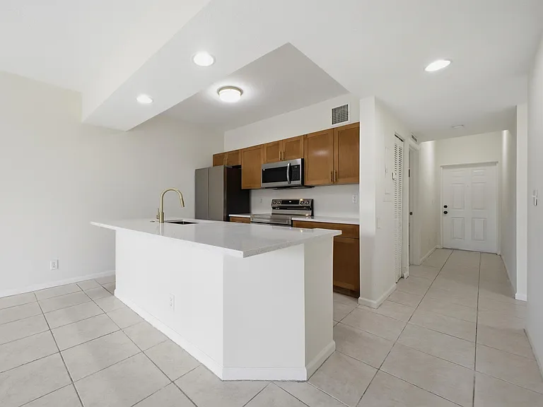 4535 Oak Terrace Dr — Photo 4