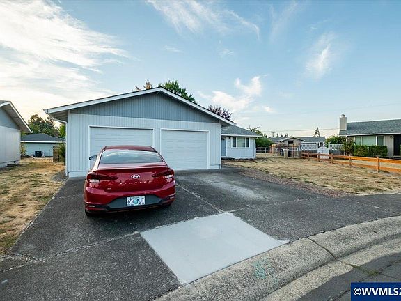 3rd image of 2505 Prairie Pl SE