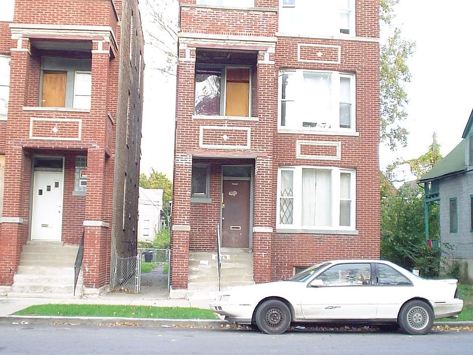 2nd image of 6127 S Aberdeen St