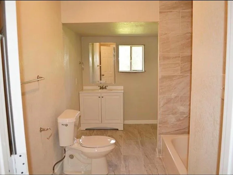 4839 Ventura Ln #A — Photo 10