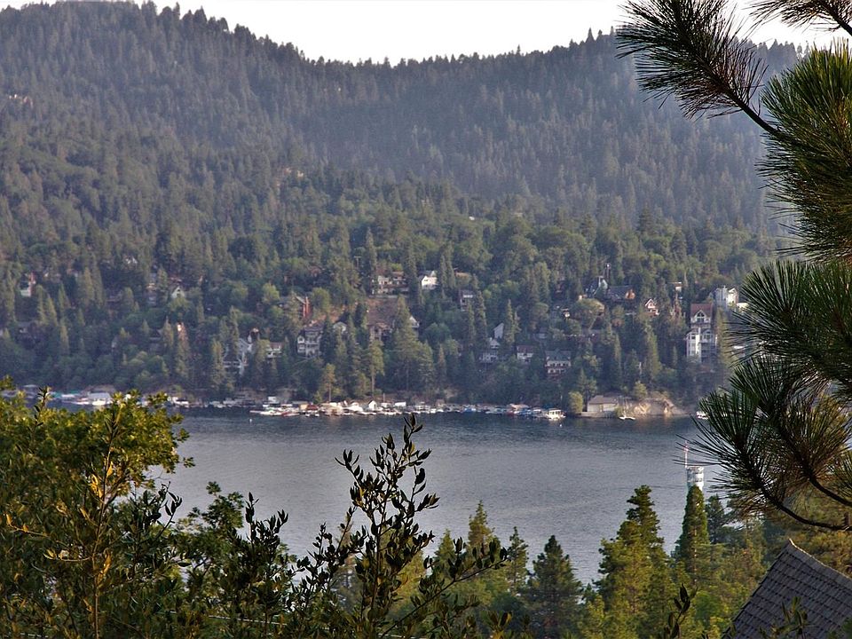 1st image of 1291 Yosemite Dr
