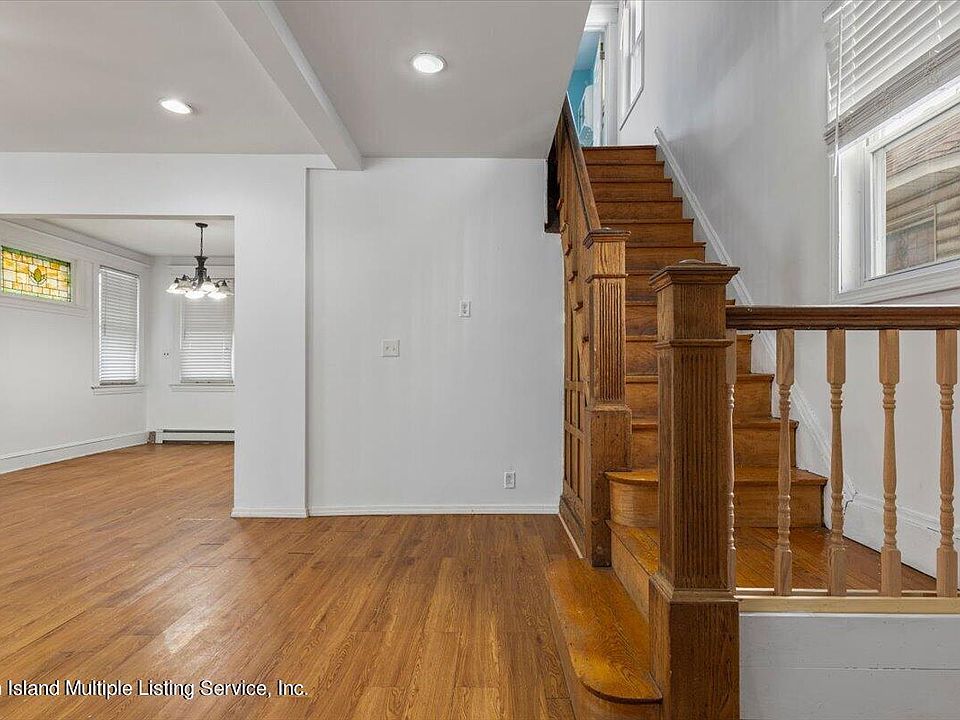 122 Watchogue Rd, Staten Island, NY 10314 Zillow