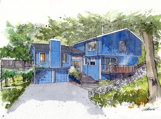 6746 Gunn Dr, Oakland, CA 94611