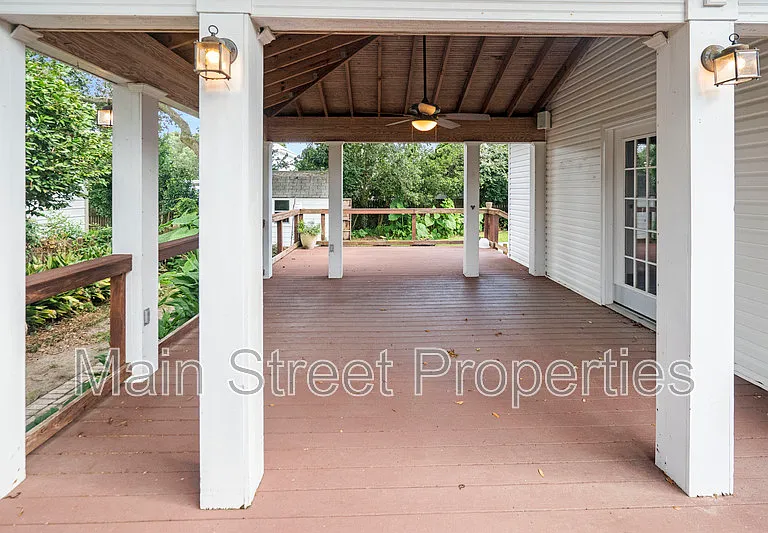 1915 E Avery St — Photo 20