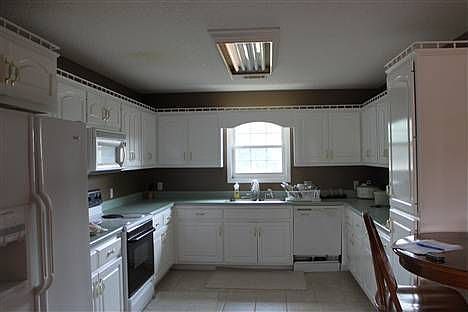 2nd image of 213 Strickland St