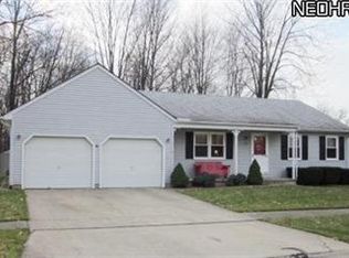 552 Guilford Rd, Vermilion, OH 44089