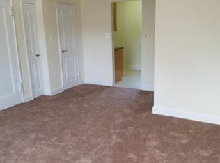 60 Arlo Rd APT 2B, Staten Island, NY 10301