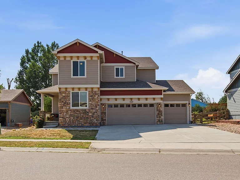 509 Wrangell Ln — Photo 1
