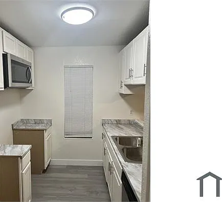 3 bed, 1086 sqft, $3,234 — Photo 2