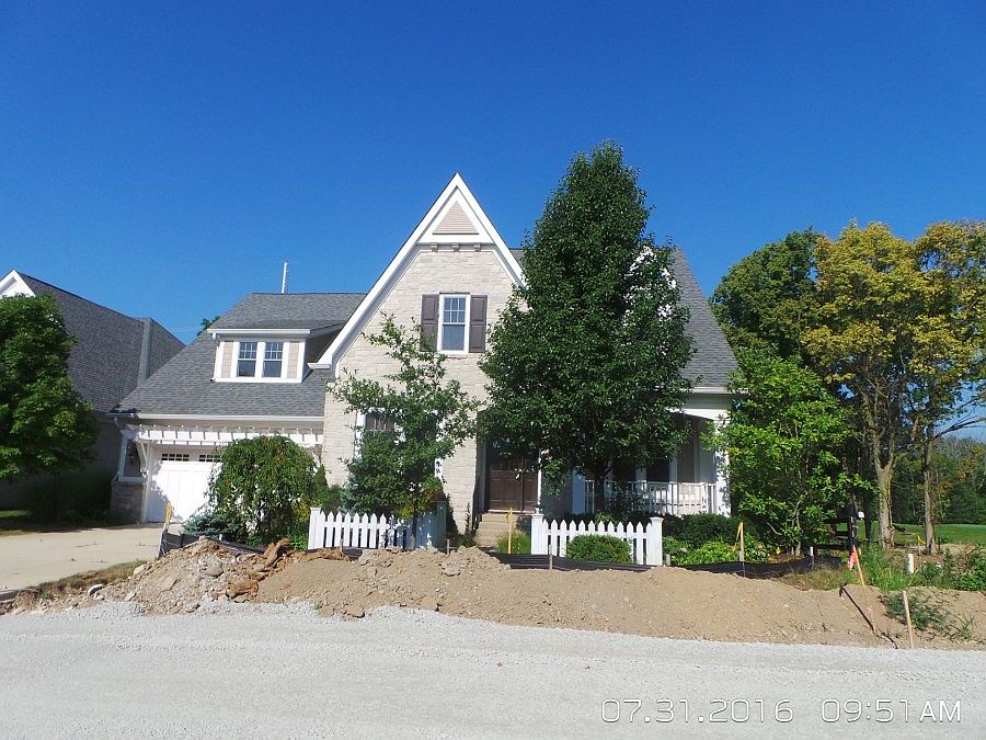 1st image of 15810 Bethpage Trl