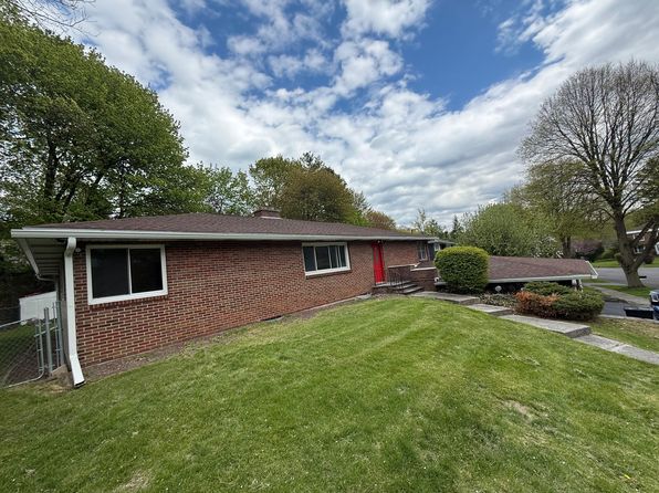 319 Barrington Rd