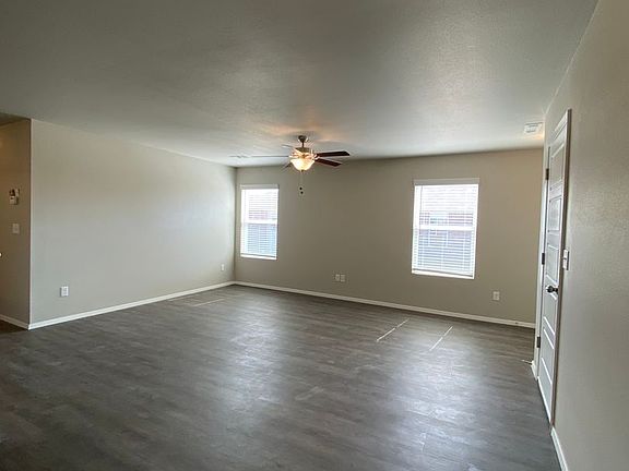 5th image of 2701B N Denver St