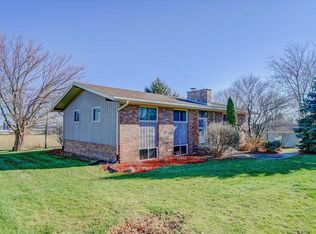 6102 Hurd St, Marshall, WI 53559