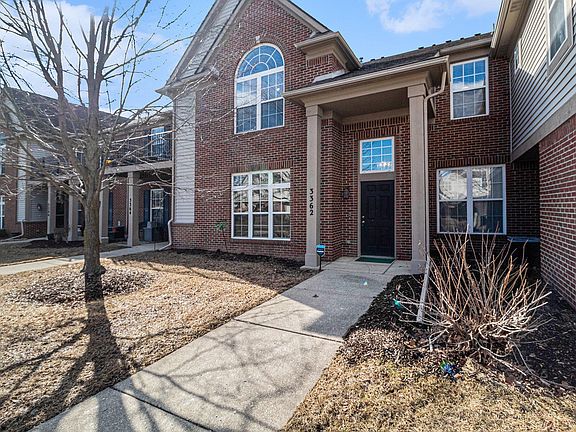 2nd image of 3362 Primrose Ln