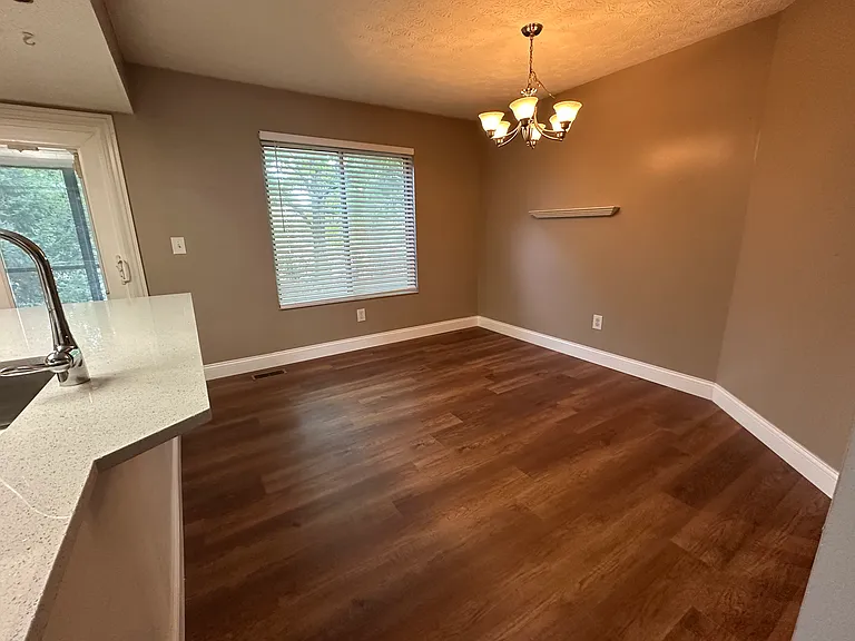 7043 Muirfield Dr — Photo 4