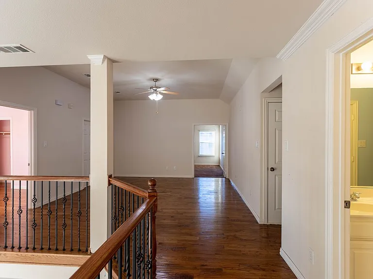 413 Brookmere Ln — Photo 19