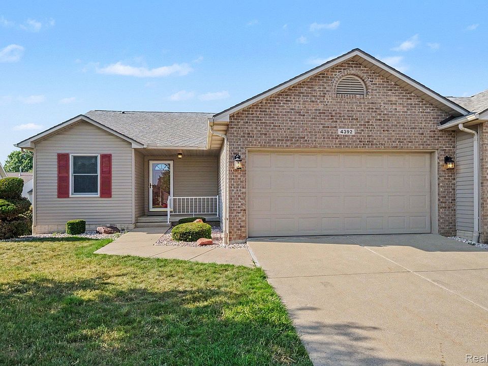 1st image of 4392 Springbrook Dr