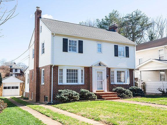 2nd image of 1818 Arlington Rd SW