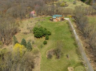 575 Rolling Acres Dr, Ortonville, MI