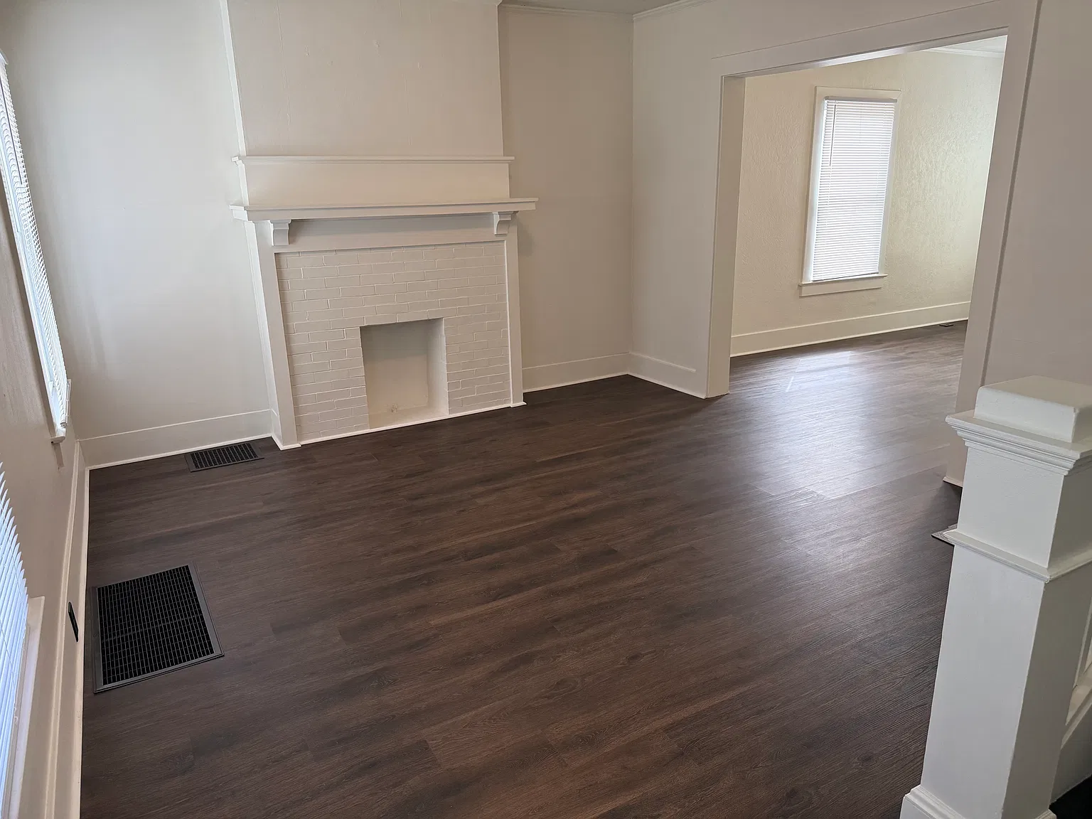 218 E South St — Photo 3