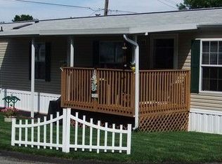 49 Makepeace Dr, Oak Ridge, NJ 07438