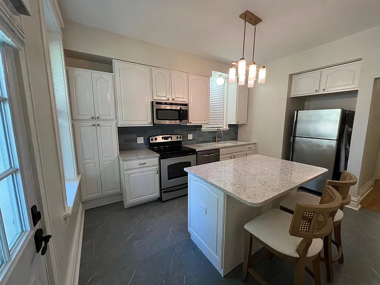 3323 Halliday Ave — Photo 19