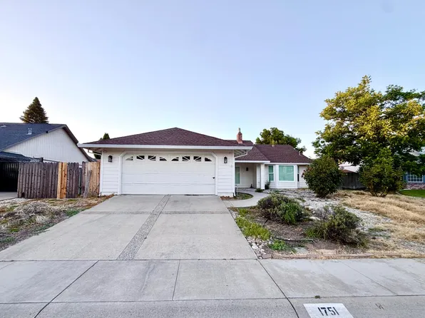 1751 Corsica Dr, Yuba City, CA 95993