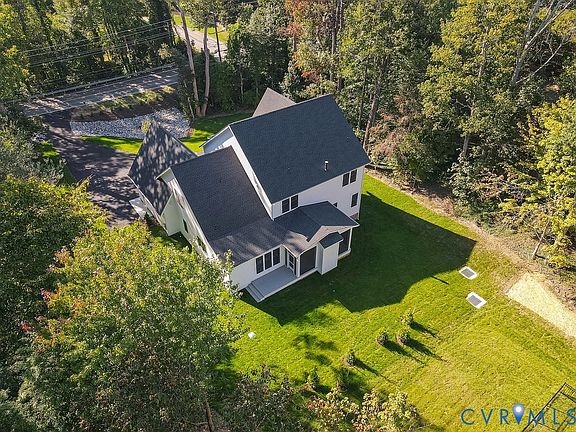 3rd image of 1509 Buford Rd