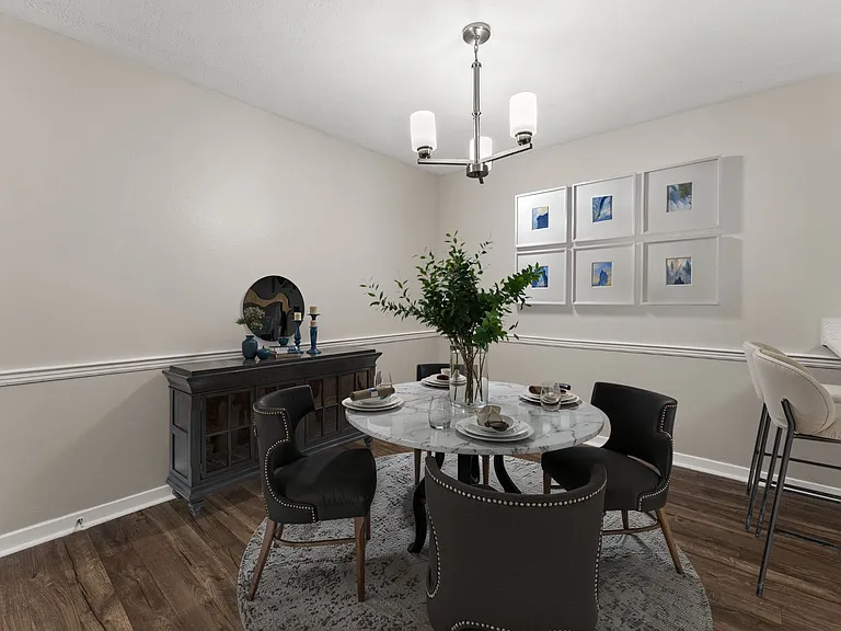 Linden (Renovated) - 2 Bed / 2 Bath - 1,100 Sq.Ft.