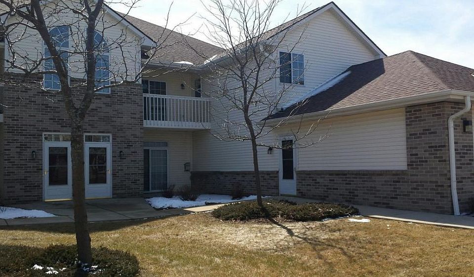 1st image of 4930 W Maple Leaf Cir Unit 16-8
