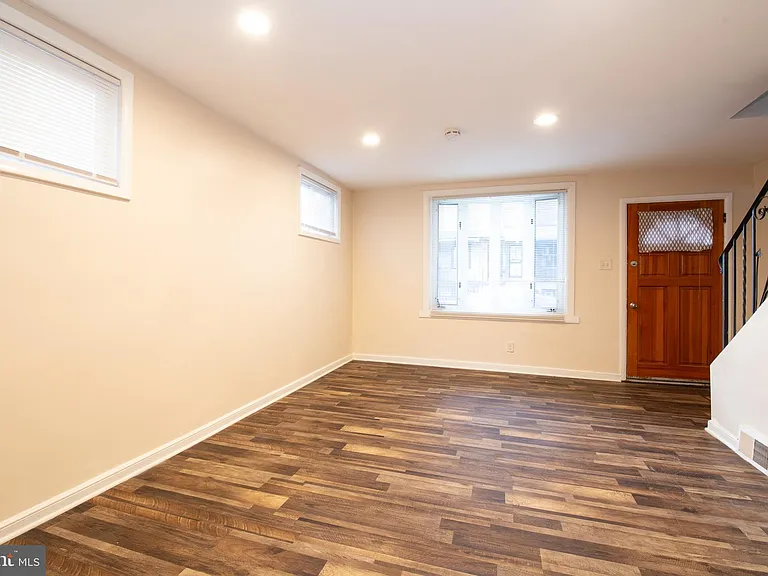 6021 N Norwood St — Photo 6