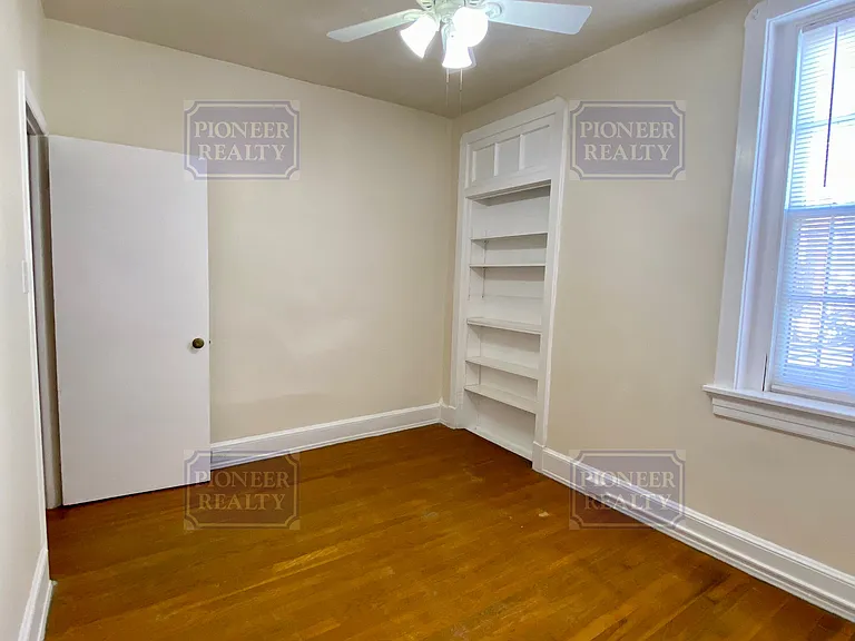 3110 Kensington Ave #4 — Photo 17
