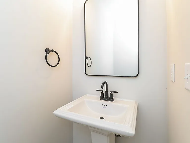 3609 Corbett St — Photo 13