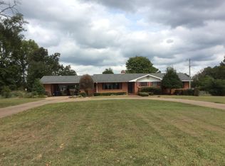 2010 W Main St, Clarksville, AR 72830