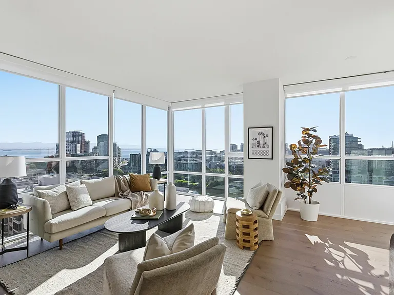 300 Berry St #1008 — Photo 7
