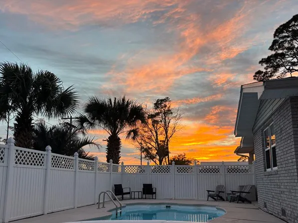 1321 McClelland Ave, Port Saint Joe, FL 32456