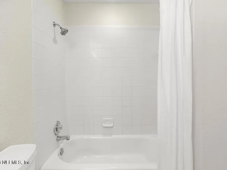 66 W 14th St — Photo 30