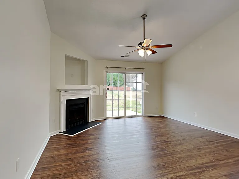 219 Bellport Dr — Photo 7